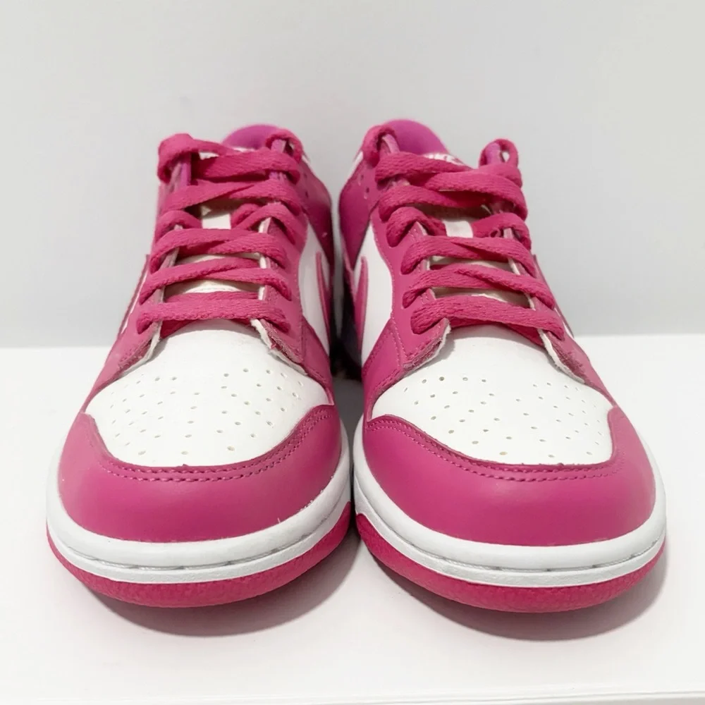 Nike Dunk Low GS Active Sneakers Girls Size 6Y‎ Fuchsia Pink Padded Low Cut